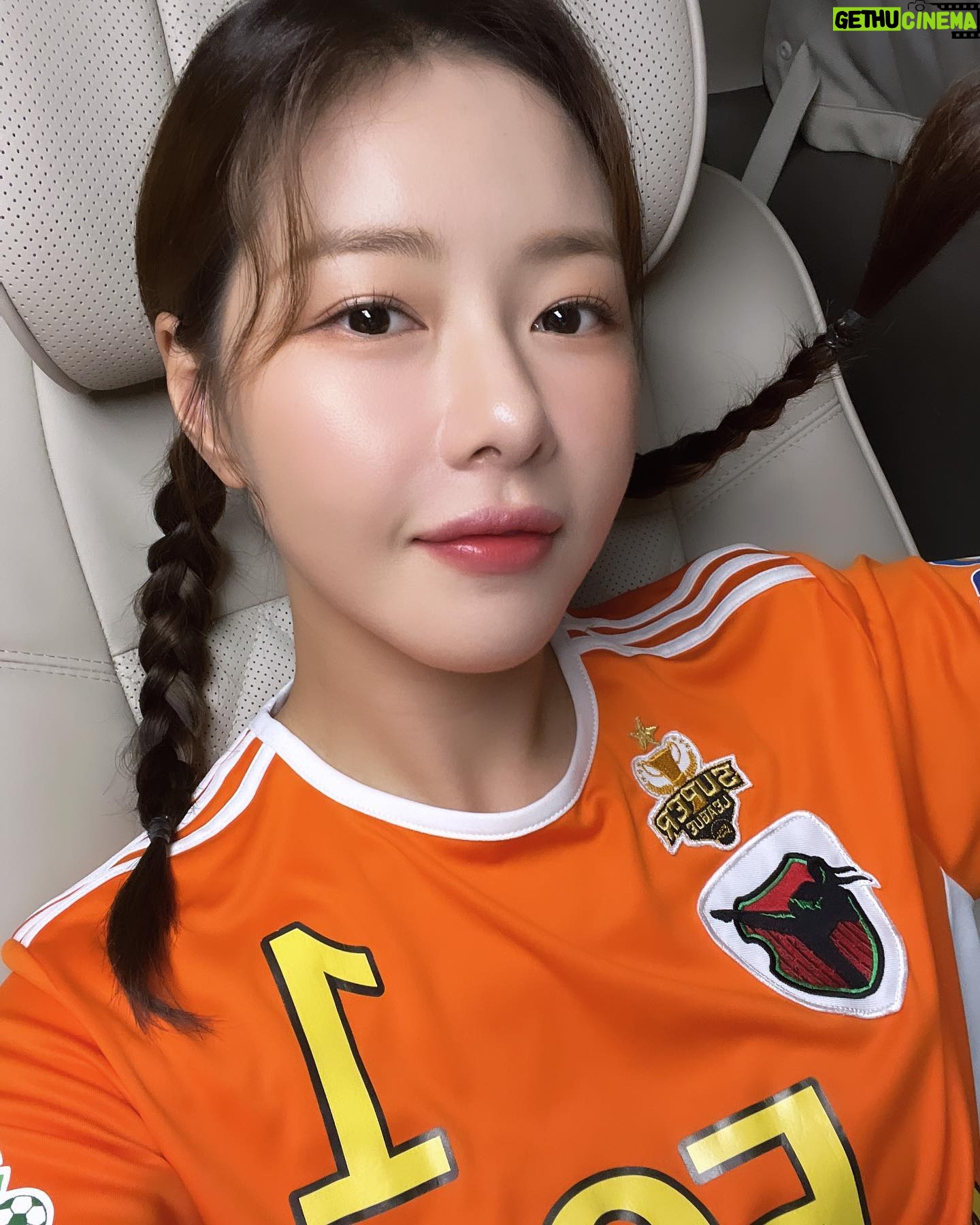 Park Ha-na - 6K Likes - @sbs_goal 🧡
골때리는 그녀들
SBS컵 4강전!!
FC액셔니스타 VS FC발라드림
수요일밤 9시! 오늘밤~
많은 시청 부탁드립니다~
