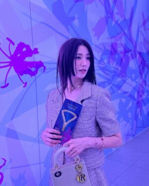 Park Ha-seon Instagram - @vancleefarpels Time, Nature, love
-2024. 4. 14