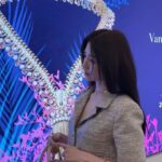 Park Ha-seon Instagram - @vancleefarpels Time, Nature, love -2024. 4. 14