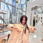 Park Ha-seon Instagram – 큰 옷 좋아함*