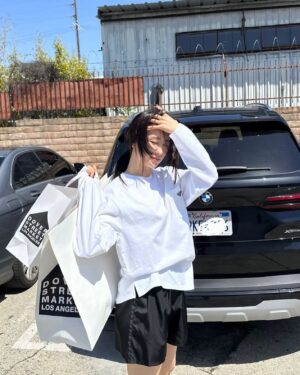 Park Ha-seon Instagram - downtown 까지 간 이유