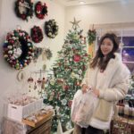 Park Han-byul Instagram - 미리 크리스마스🎄 크리스마스 준비하러 #크리스마스마켓 오늘 5시 #박한별하나 에서 같이 가보아요👋🏼 #ootd #youtube