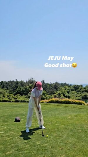 Park Han-byul Instagram - ⛳️
