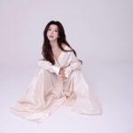 Park Han-byul Instagram – ⭐️

@wedding21_magazine
@hyungjun80
@olly_hairmakeup