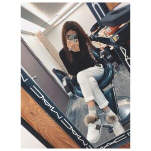 Park Han-byul Instagram - 🧦👟