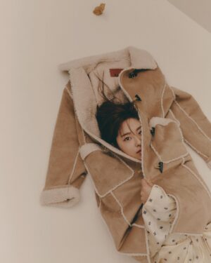 Park Hye-su Instagram - @1stlookofficial 209호🖤
