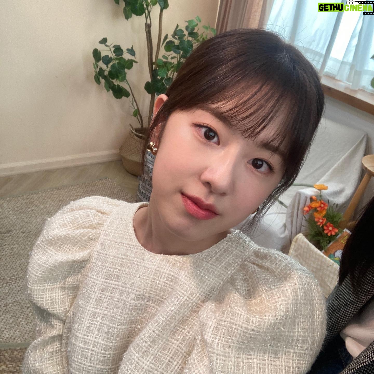 Park Hye-su - 73.9K Likes - ⠀
⠀
⠀
⠀
⠀
⠀
⠀
⠀
⠀
#삼진그룹영어토익반 #제작보고회 #10월 #개봉