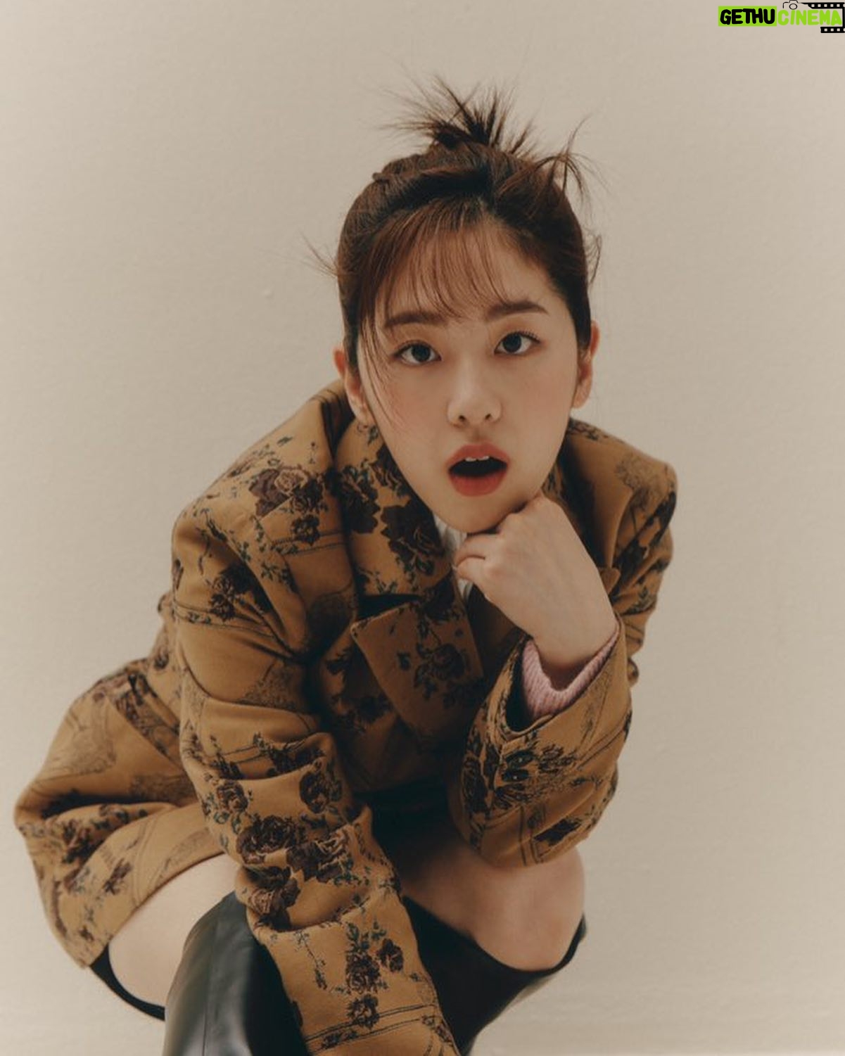 Park Hye-su - 91.9K Likes - B컷🤎🖤🤎🖤