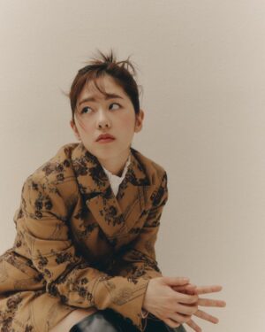 Park Hye-su Instagram - B컷🤎🖤🤎🖤