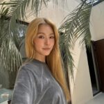 Park Ka-hi Instagram - 순간이동 발리 인줄.. 이런 집 꿈꾸게 되는 그런 곳 이네요 저희 가족 너무너무 예쁘게 잘쉬고 가요🌴💛🙏🏻 👉🏻@areatto_stay