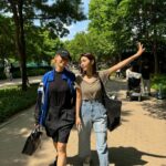 Park Ka-hi Instagram - 힙한 성수동이 더 뜨거웠던 오늘 @fishersunion_official 오픈을 축하합니다🔥 성수동 핫피플들 꼭 들러 주세요 📌서울숲2길 14 2층 모든것이 은혜, 감사와 찬양 입니다 내친구 생일도 축하하고 언니랑 걷는 짦은 서울숲길 좋았다 ^^ #피셔스유니온 #fishersunion 춤추고 싶은데 지금 못추니까 음악부터 듣자 지코제니좋타!!!