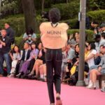 Park Ka-hi Instagram – 서울패션로드에 베카랑 함깨 포토월에 !!
갑자기 활동때 생각 나더라구요?!^^

쇼 중간에 만난 비도 대왕무지개도 다다 전부다
정말 아름다운 쇼였어요
교수님!! 언니!!! ❤️ @jinmijamiek
초대 해주셔서 감사합니다 ^^
@munnseoul  정말 멋졌습니다👍🏻

하트 좀 해주세요~ 라는 기자님 말씀에…
연습 좀 할께요?!! 

오눌 하루 진짜 길고 아름다웠네요💛
여러분 하루는 어땠나요?