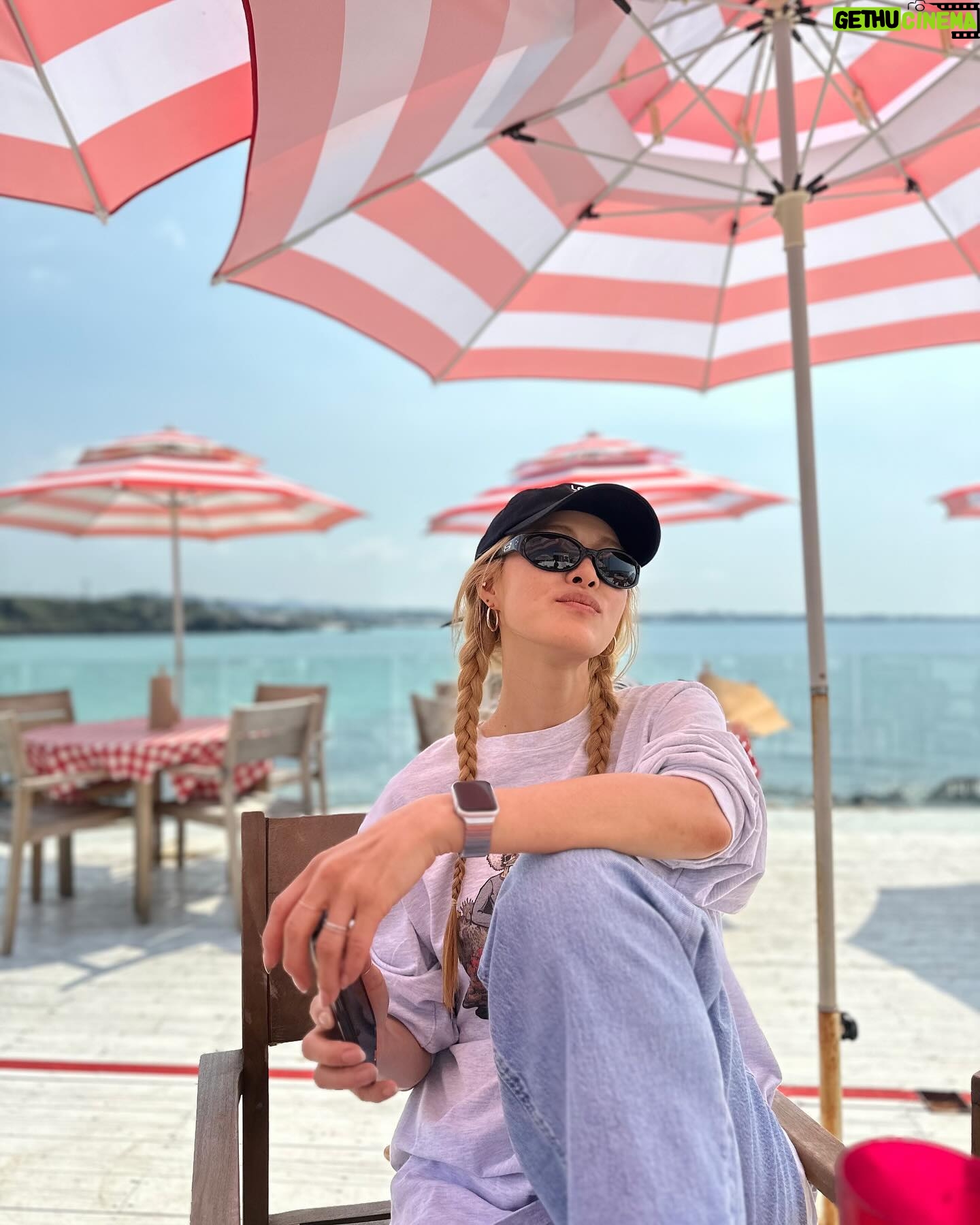 Park Ka-hi Instagram - 이렇게 부지런히 움직인 제주는 진짜 첨이네 좋았다 4월의 재주 🌴