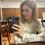 Park Ka-hi Instagram - 어제 명곡 챔피언십 재밌개 보셨나요!! 데뷔때부터의 지난 모습 보니 갑자기 변한 노란 장발이 또 어색해 보이기도하고 ? ㅎㅎ 여전히 춤을 사랑 하는 사람으로 기억되고 활동 하고 있다는게 감사하고 정말 재밌는 날이었어요! 재재, 문특팀 항상 고마워요 @happy_jae_jae @mmtg_oops ❤️‍🔥 앞으로 더 재밌있어 질꺼애요!! 뒤에 사진 영준씨 어쩜 그렇게 잘하냐고 너무 멋지다고 말하는 중에요 ❤🔥 #명곡챔피언십