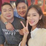Park Ki-ryang Instagram – 어디서 술냄새 안나여…?🤣
레전드 두분과의 즐거운만남ㅎㅎ 영광입니다☺️
#운동부둘이왔어요 #현주엽 #김태균 #박기량