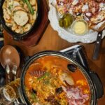 Park Ki-ryang Instagram - 세상에 경기끝나고 배고프고 맥주한잔이 먹고싶었을 뿐인데 음식이 다 맛있어서 너무많이먹었...🤣 토마토 해장파스탕 대박 먹자마자 소주시켰어요... 먹거든 꼭 밥도비벼서 살살졸여서 리조또로 꼭 먹어요🤩아 벌꿀맥주도 먹어보깅🫠나랑 같이갈사람🙋‍♀️ 얘들아 모여라❤️ #금별맥주 #가로수길술집 #가로수길맛집 #토마토해장파스탕 #금별이벤트참여 #진실의미간