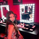 Park Se-jeong Instagram – #광고 A Night Like a Movie with Chanel Rouge Allure Velvet Nuit Blanche..💋🎬💄

<샤넬 루쥬 알뤼르 팝업>
운영 기간: 4/29 (월)-5/26(일)
✓ 운영 시간: 월-목 13:00-20:00, 금일 11:00-20:00 (19:30
마지막 입장)
✓ 장소: 서울특별시 성동구 성수동2가 277-26
✓ 예약 방법: 샤넬 공식 채널(홈페이지, 페이스북, 카카오톡 채널, 샤넬 뷰티 코리아 인스타그램)을 통해 선착순 예약

#샤넬루쥬알뤼르팝업 #CHANELNUITBLANCHESEOUL #루쥬알뤼르 #샤넬메이크업 #샤넬뷰티 #샤넬패션