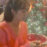Park Se-wan Instagram - 아직 남아있던 트리와 🎀