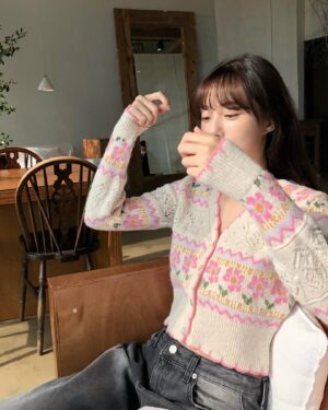 Park Se-wan Instagram - 빠나나 우유 맛집..🍌