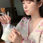 Park Se-wan Instagram - 빠나나 우유 맛집..🍌