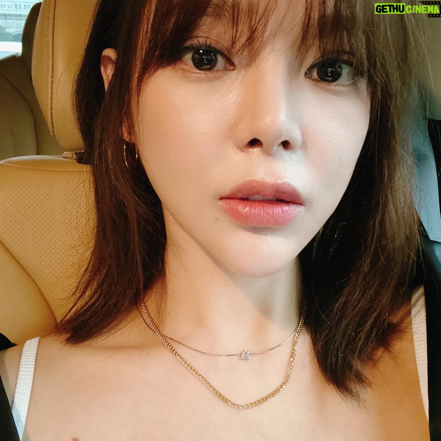 Park Si-yeon - 3.7K Likes - fasion week
Beyond closet
Go!!태용 역시최고👍