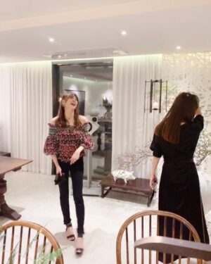 Park Si-yeon Instagram - 좋은날 사랑하는 사람들과💜