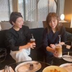 Park Si-yeon Instagram - paul smith 와 depadova의 만남 이사하면서 너무 맘에들었던 데파도바 식탁을 리아컬렉션에서 찾았는데 또다시 방문하니 너무 행복해요❤️ 좋은곳에 항상 함께하는 @hyunjuyun72 언니 @liacollection.official 초대해주셔서 감사합니다 음식도👍