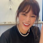 Park Si-yeon Instagram - 라방보시고, 원하시는 목걸이 컬러 댓글로 달아주시면 추첨을 통해 4분께 선물로 보내드릴께요💜