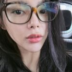 Park Si-yeon Instagram - 오랜만에 흑발염색 너무 좋다아🤍