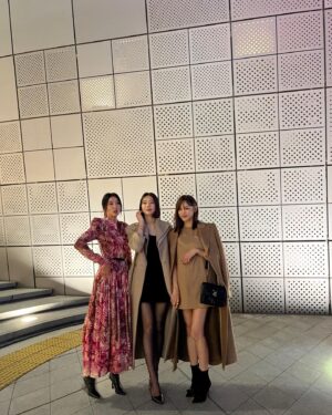 Park Si-yeon Instagram - 지춘희선생님 지컬랙션
이번에도 선생님쇼는 최고👍❤️
@missgeecollection 
@mzuu.co.kr