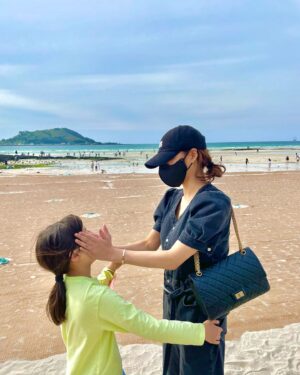 Park Si-yeon Instagram - 나의 보물⭐️