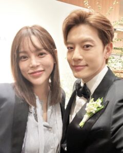 Park Si-yeon Instagram - 해븐 결혼식💜