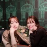 Park Si-yeon Instagram - 저 꽃선물받았어요♥️♥️♥️ 심장이 간질거리고 너무좋아서!!!!!!!!!!!!😘고마워 @eanakim