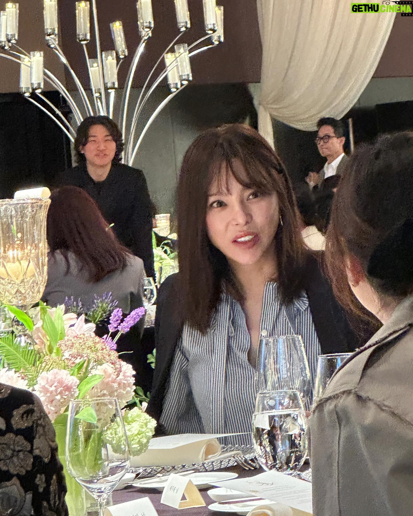 Park Si-yeon - 9.8K Likes - 해븐 결혼식💜