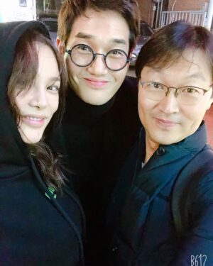 Park Si-yeon Instagram - 막방보면서 뒤적인 사진들..첫 리딩날....그날 그때 그시간 잊혀지지가 않네요 감사합니다 배려쟁이 감독님 너털웃음 지태오빠 수다짝꿍 보영씨 이외 모든분들 “찾았다 내 사람들.......”
감사합니다♥️ #화양연화