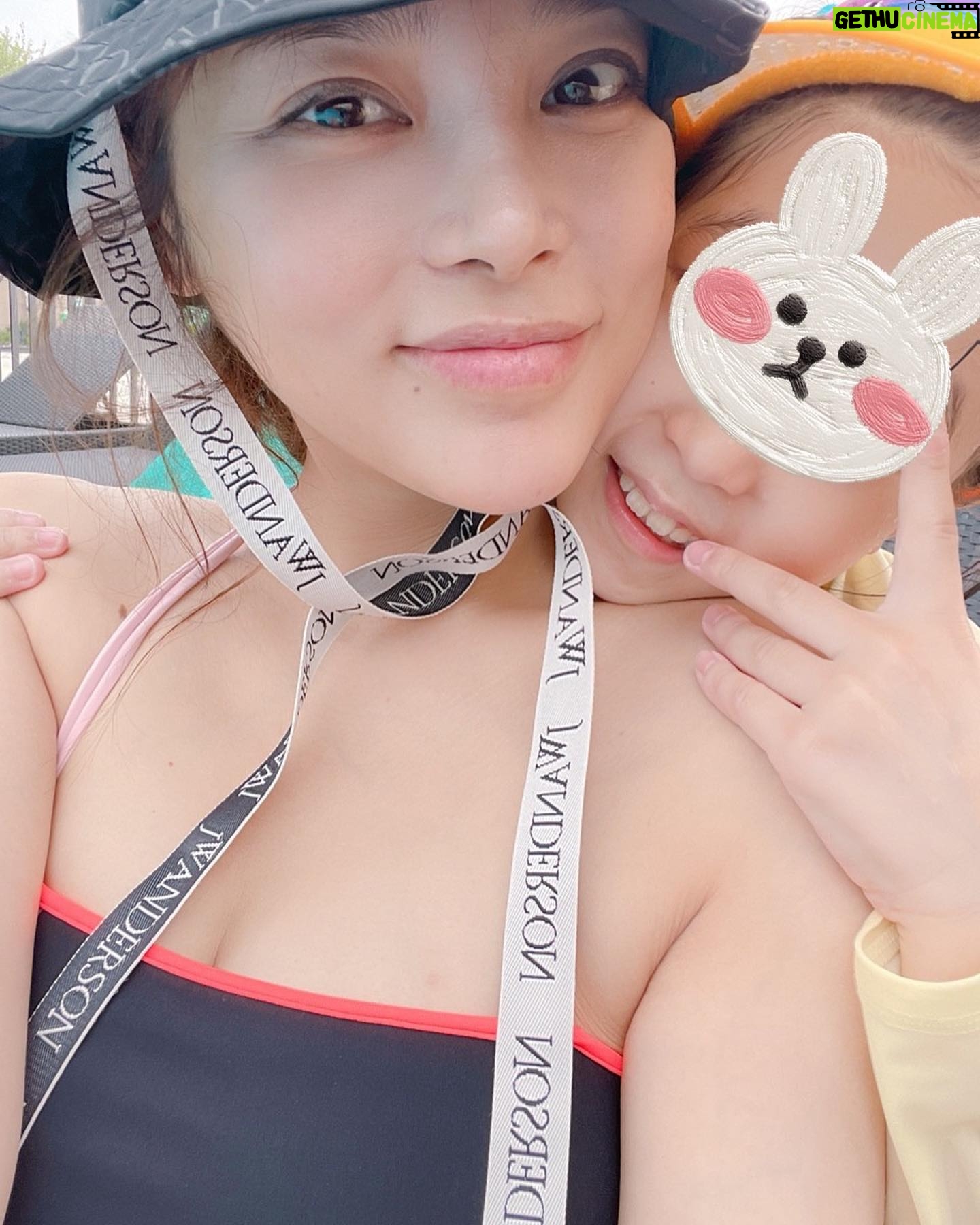 Park Si-yeon - 3.8K Likes - 🐳
