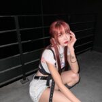 Park Soo-bin Instagram – Lyon, France💋un premier voyage révélant une ville bercée par les chants des bleus, un havre de paix qui soigne l’âme🐦🦋🪻Pourtant, notre spectacle y fut d’une ardeur incandescente, empli des cris d’enthousiasme. Je vous porte dans mon cœur avec tant d’affection et, si le destin le permet, j’aspire à vous revoir. Avec tout mon amour, je vous chéris🇫🇷