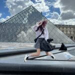 Park Soo-bin Instagram – I just made eye contact with the Mona Lisa, and soon it will be time to lock eyes with the fans in Lyon, France! Koreadays, see you soon, I miss you so much🇫🇷

Je viens de croiser le regard de la Joconde, et bientôt je vais rencontrer les fans à Lyon, en France ! Koreadays, à bientôt, tu me manques tellement🇫🇷

#louvre #koreadays
