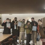 Park Ye-eun Instagram - 안녕하세요, 핫펠트 입니다. ⠀ 2023년 새해를 기점으로, 저는 지난 5년 8개월간 몸 담았던 아메바컬쳐를 떠나게 되었습니다. ⠀ 6년 전, 음악에 대한 갈증으로 목이 말랐지만 어디서부터 어떻게 시작해야 할지 막막했던 저에게 한 걸음, 한 걸음씩 아티스트 핫펠트만의 길을 걸을 수 있도록 이끌어 주신 다이나믹 듀오 오빠들, 대표님을 비롯한 모든 아메바컬쳐 가족 여러분들께 진심으로 깊은 감사를 드립니다. ⠀ 아메바컬쳐를 만나 함께 해온 지난 시간들을 통해 너무나 많은 것을 배웠고, 좋은 분들과 함께할 수 있음에 행복했습니다. 아티스트 핫펠트로 온전히 존재할 수 있도록, 또 인간 예은으로 삶을 사랑할 수 있도록 동료이자 가족으로 함께 해주신, 그 마음을, 따스함을 언제나 기억할 것입니다. ⠀ 새로운 시작은 늘 두렵지만, 저를 믿고 응원해주시는 여러분들을 저 또한 믿고, 다시 또 한 걸음을 내딛어 보려합니다. 끊임없이 배우고 성장하는 아티스트가 되겠습니다. ⠀ 다시 한번 함께 해주신 아메바컬쳐에 감사드립니다. 저는 곧 새로운 음악과 함께 돌아오겠습니다. 감사합니다.