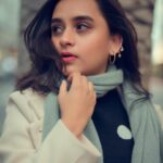 Parna Pethe Instagram - Wandering Through the Heart of California’s Streets 🌆 #marathiactress #CaliforniaDreaming #CityStreets #UrbanExploration #BayAreaPhotographer #CelebrityPhotoshoot #GlamourPhotography #behindthescenes