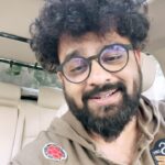 Parna Pethe Instagram - Lots n lots of love coming to “Yeda He man majha”. More songs on the way ! ❤️ Do check it out on YouTube & all the Audio platforms if you haven’t yet !! . Thank you @everestentertainment @vishayhardthefilm @birdboyentertainment @samirdharap9 #yedahemanmajha #vishayhard #marathi #film #songs #romantic #trending #composer #singer