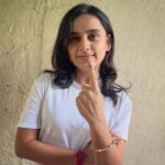Parna Pethe Instagram – did you vote?

मतदान केलं का?