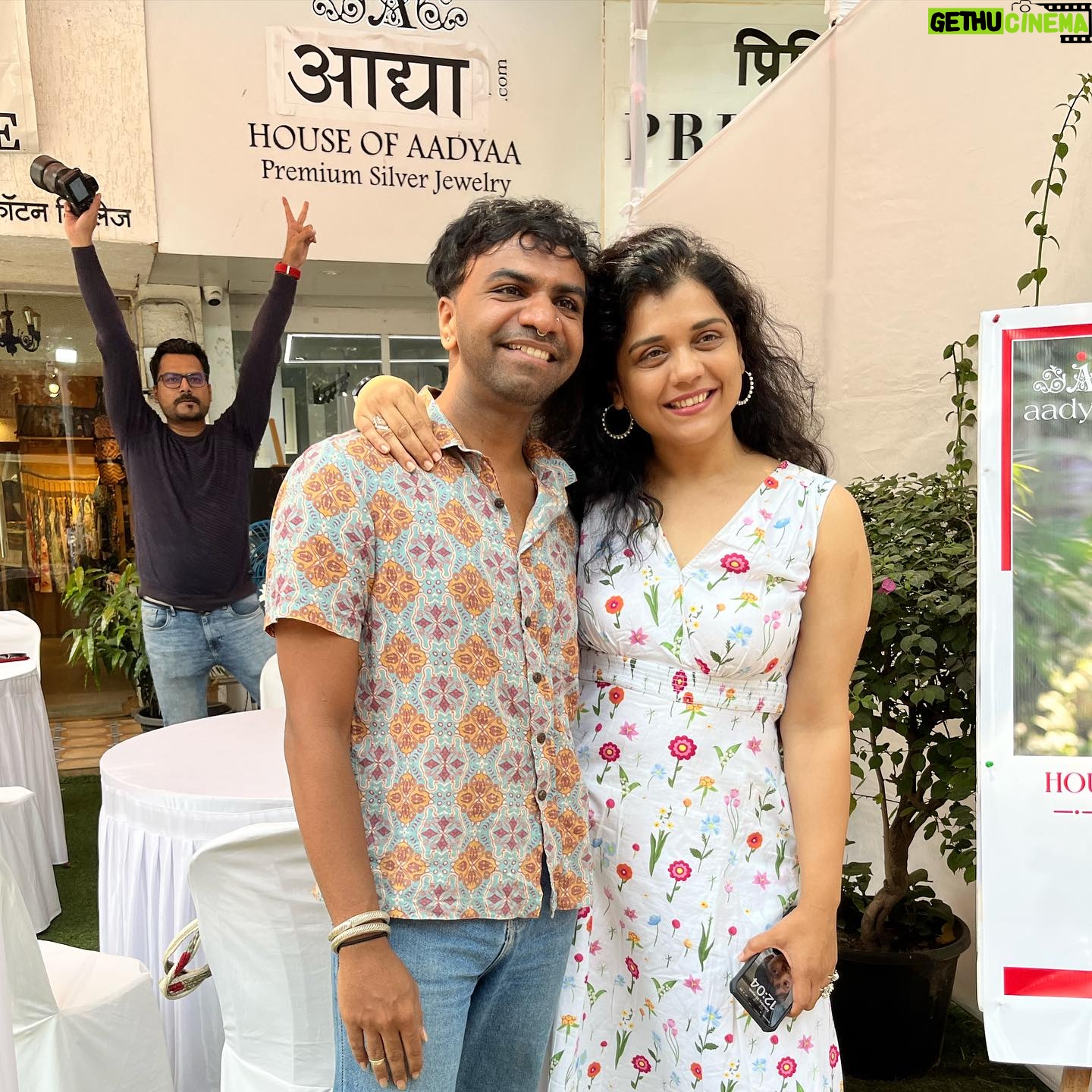 Parna Pethe Instagram - The dearest @houseofaadyaa Mumbai studio’s 2nd anniversary celebrations 💛✨ Kudos to the heartwarming team Aadyaa! 😍 proud! @sayalee_marathe @normally_nomad @rohanjoshi1986 @suvarna.27feb and team hugs!