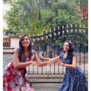 Parvathy Arun Instagram - Mad since childhood 😂😂🤣🤣
Love you gathuuu🥺🥰 @gathu_gayu 
#dance #fun #love #drunk no no we are not 🤣🤯