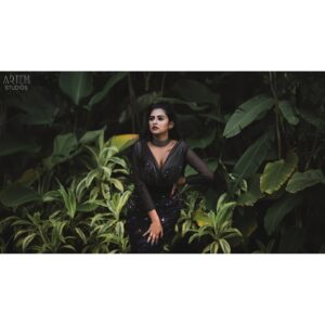 Parvathy Arun Instagram - 🙈🙈🙈😋😋😋

📸@sachin_reeko
Ownage @artemstudiostvm 
Outfit  @cultushautecouture

Camera associates 
@being_jesuholic 
@abhijithabhii 
@surya_chittore_photography 
@vignesh_anand 
@alfiichristina 
@jo_joby 

Mua @devikaz_makeover_lounge_
