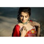 Parvathy Venkitaramanan Instagram - Inframe @parvathyofficial Photography @stories_by_vasanthjb MUAH @highlightsbridalstudio_makeup @cal_me_ammu21 Outfit @rockstar_cbe Jewellery @vishruthi_jewel_palace