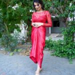 Parvathy Venkitaramanan Instagram - 🌹 . . Outfit @sesha_bridalwear . Muah @highlightsbridalstudio_makeup . Hairstyle @usha__hairstylist