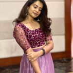 Parvathy Venkitaramanan Instagram - Thank you for clicking these darling @nivashinidivya ❤️ Wearing @akira_the_couture__ 💜