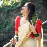 Parvathy Venkitaramanan Instagram - 🌻 Happy Vishu & Happy tamil new year my dearest insta family @highlightsbridalstudio_makeup @stories_by_vasanthjb @usha__hairstylist @login_bridal_jewelry_ bridal_jewelry