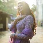Parvathy Venkitaramanan Instagram - Inframe @parvathyofficial Photography @stories_by_vasanthjb MUA @makeupbyshanthoshi Hairstyle @charuhairandmakeup Outfit @lithas_rentals Jewellery @chennai_jazz